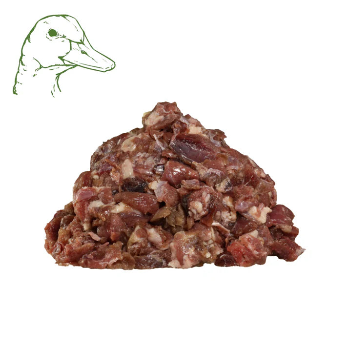 Manufaktur Futterfreunde Ente mit Haut, roh 1kg